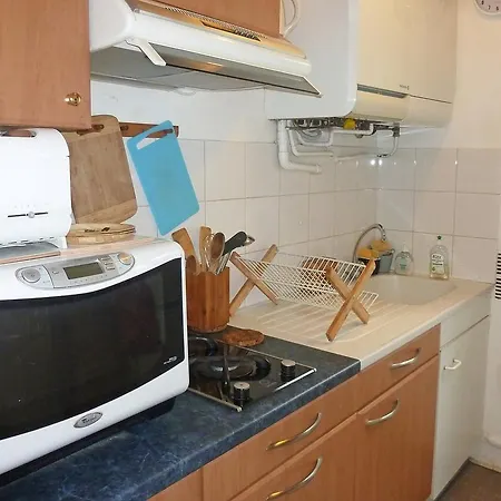 Clichy Апартаменты